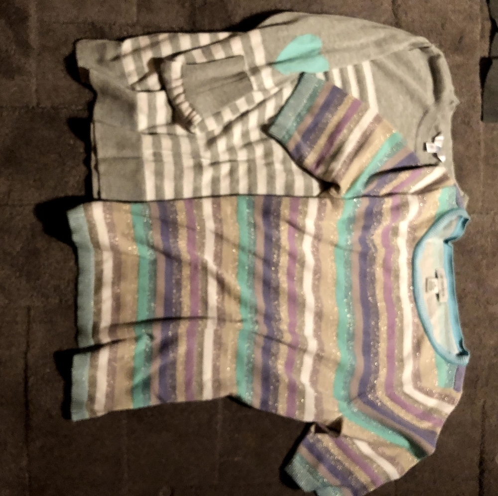 Bundle of 2 sweaters